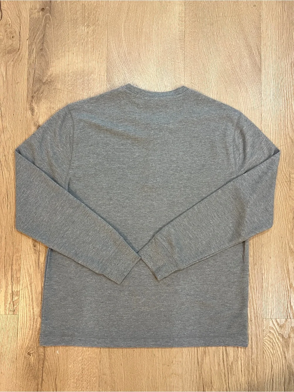 Banana Republic Men’s Size L Grey Waffle Knit Henley Pullover Long Sleeve Shirt